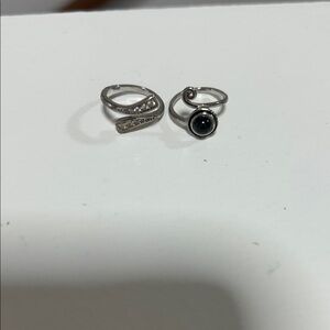 Elegant Silver and Black Women's toe rings